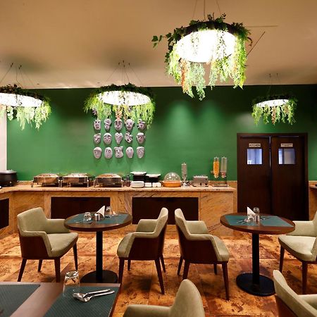 Quality Inn City Centre Varanasi Exterior photo