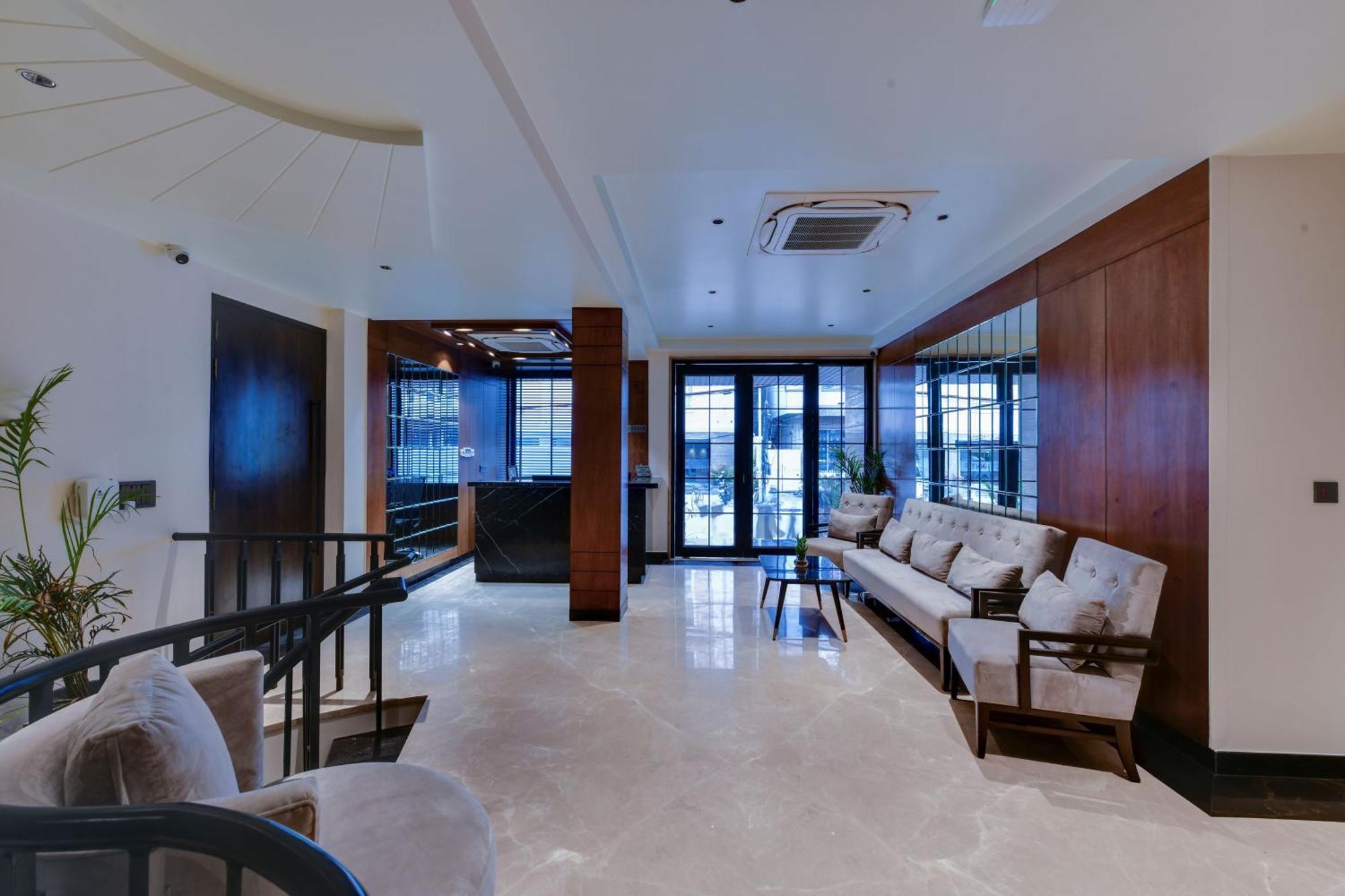 Quality Inn City Centre Varanasi Exterior photo