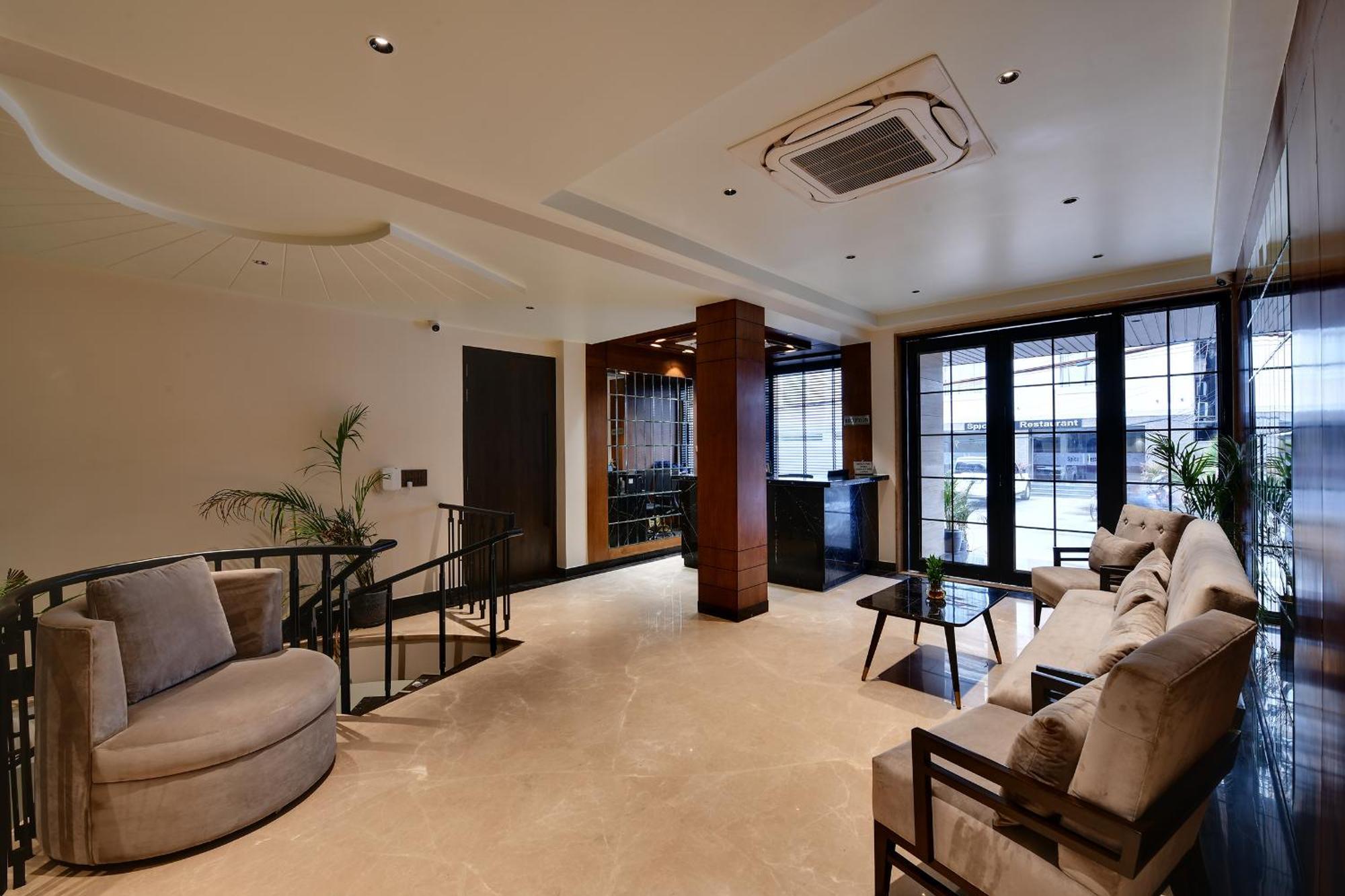 Quality Inn City Centre Varanasi Exterior photo